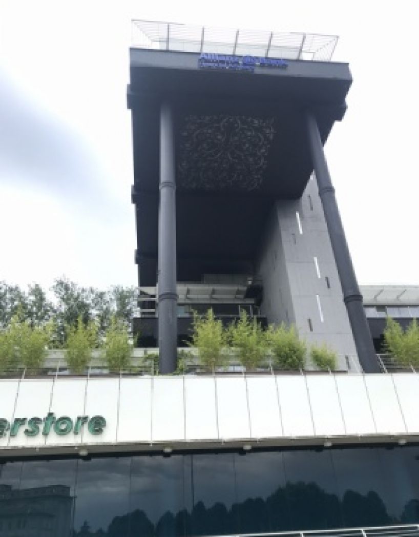 Nuovo attico con piscina