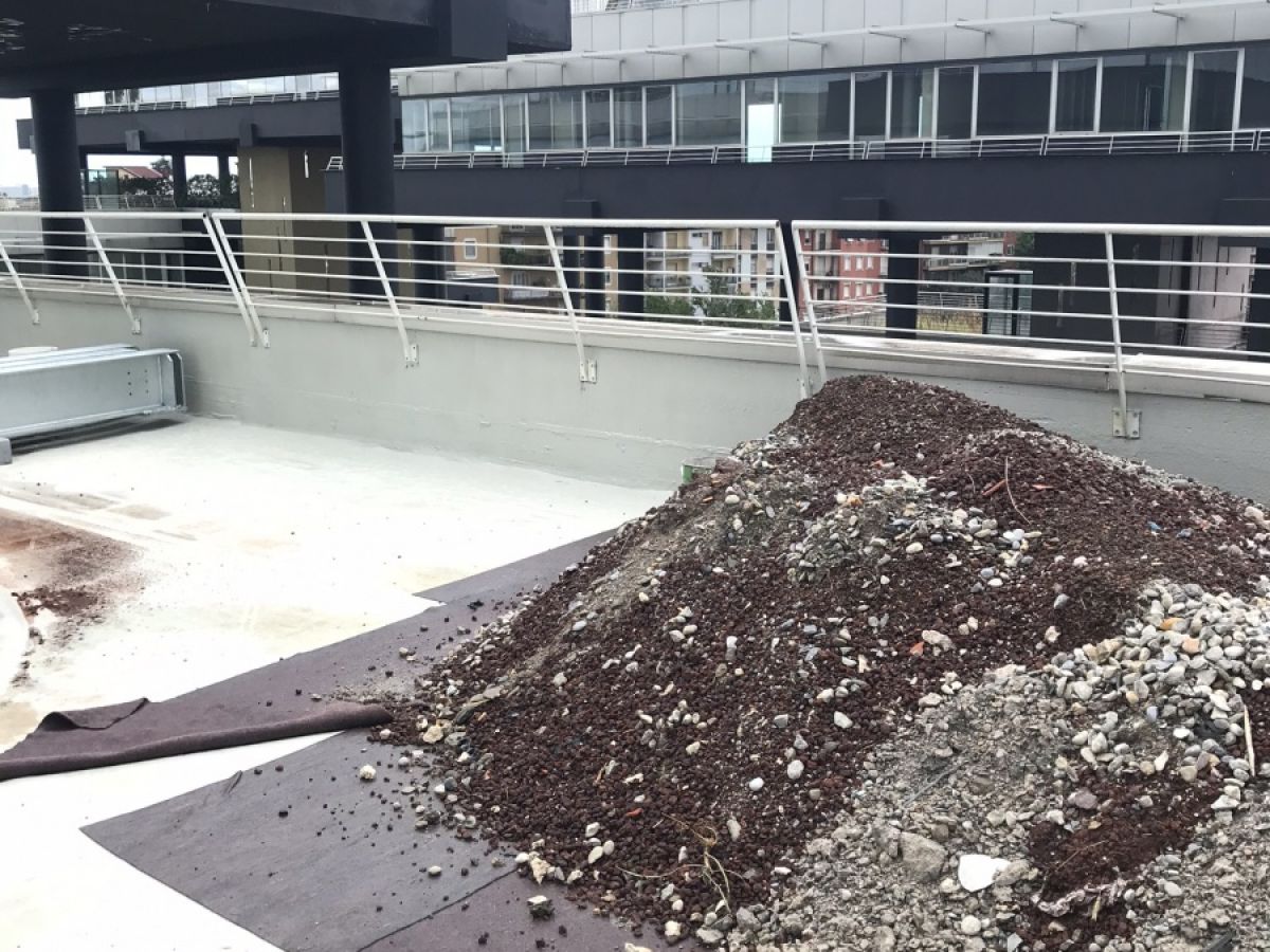 Nuovo attico con piscina