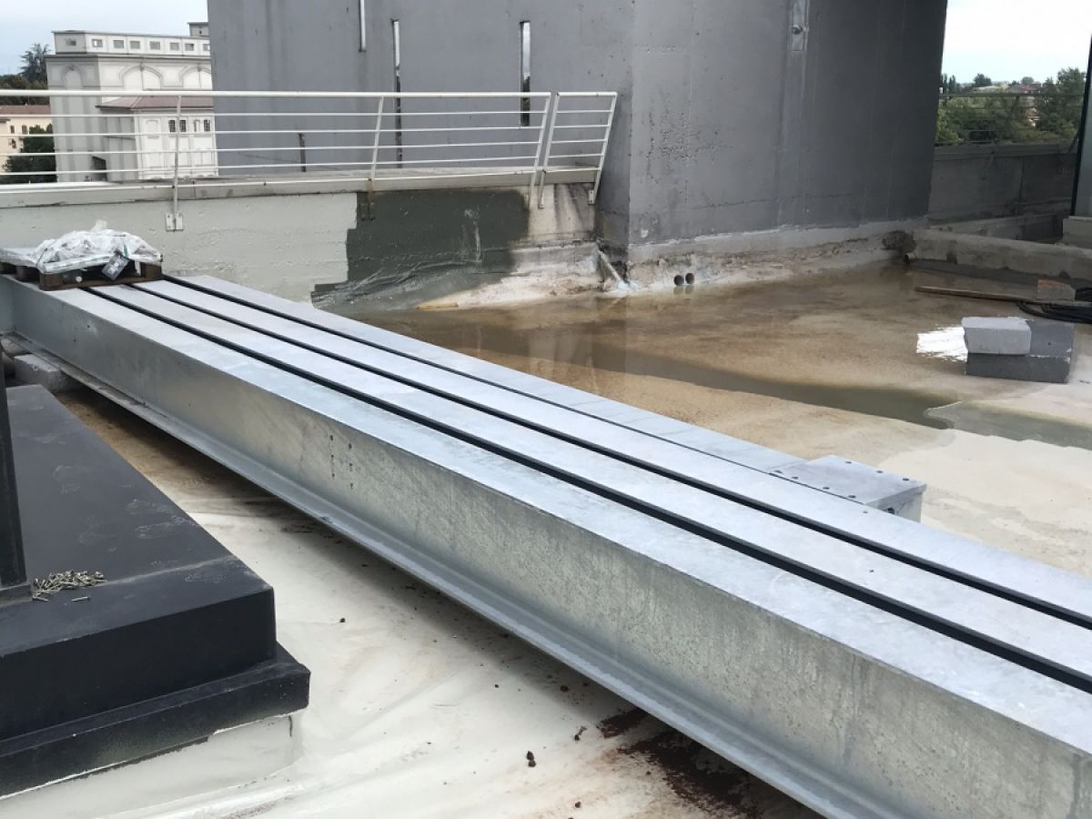 Nuovo attico con piscina