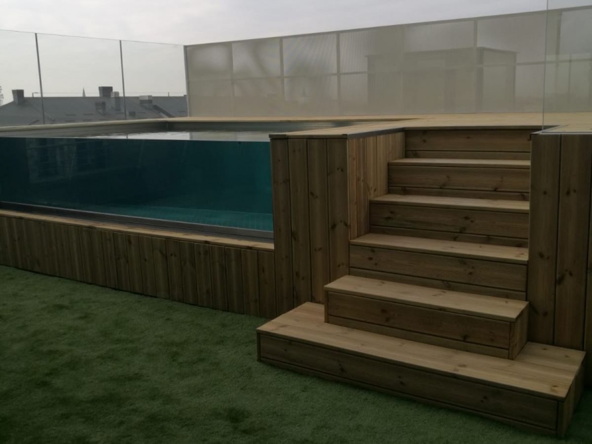 Nuovo attico con piscina