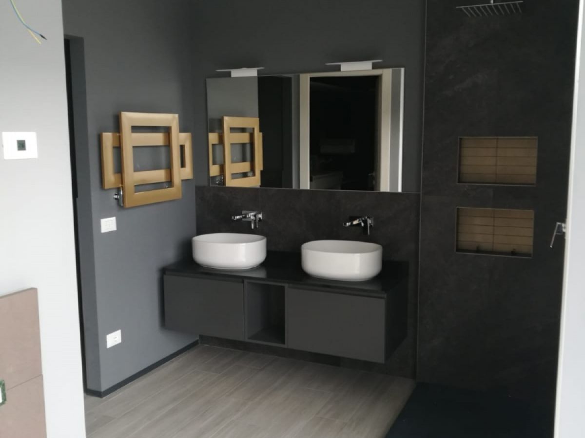 Nuovo attico con piscina