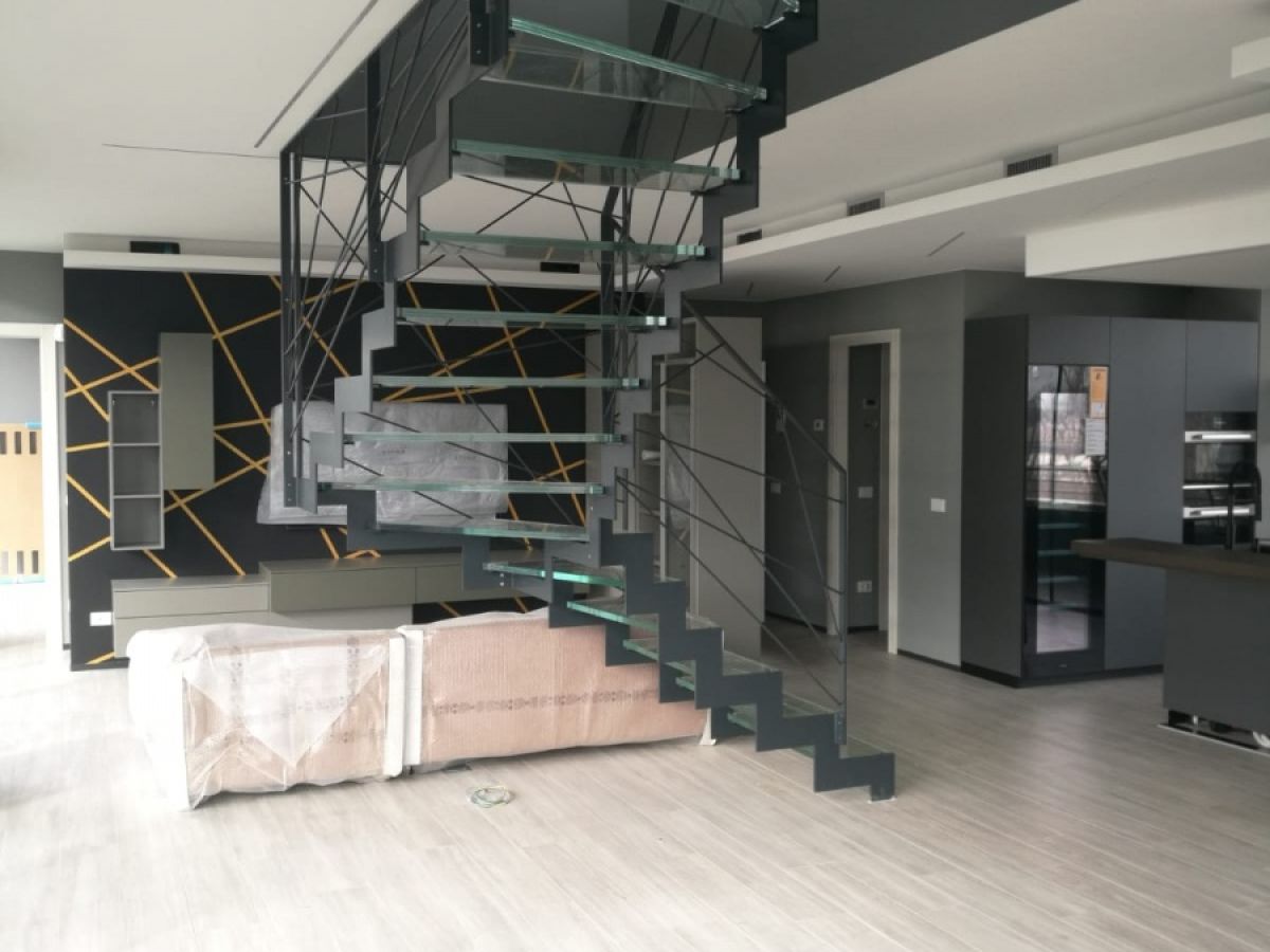 Nuovo attico con piscina