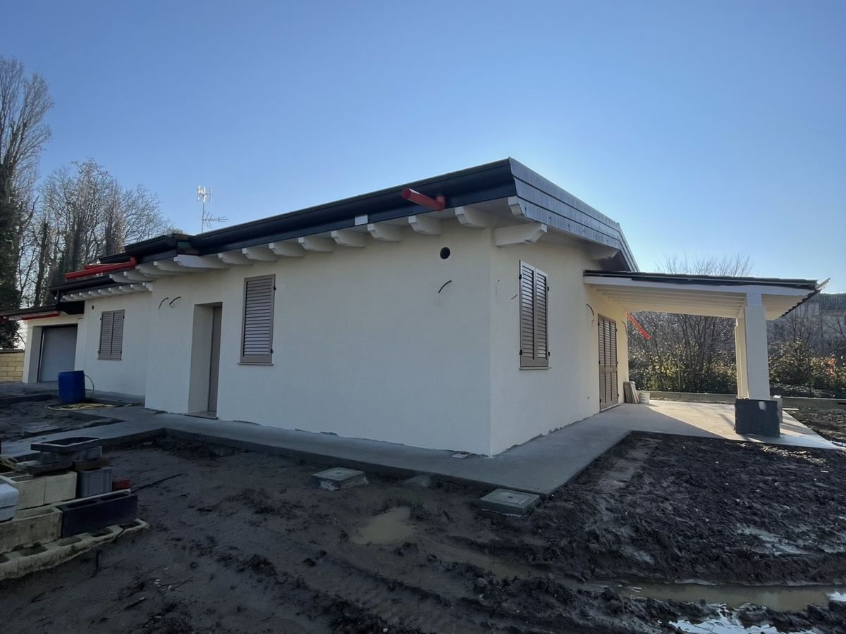 Costruzione villa singola a Scandolara Ravara